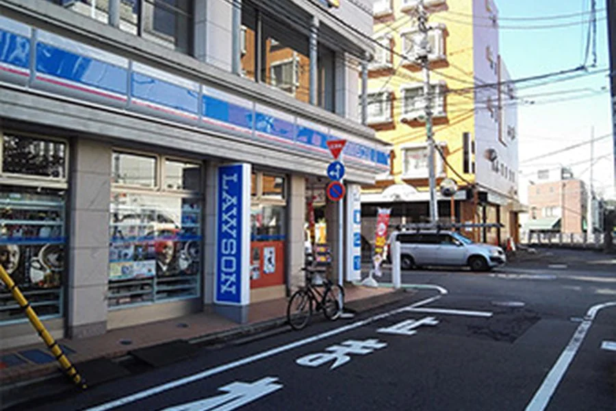 ローソンを過ぎた先のT字路