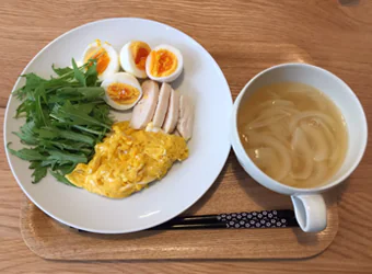 夕食